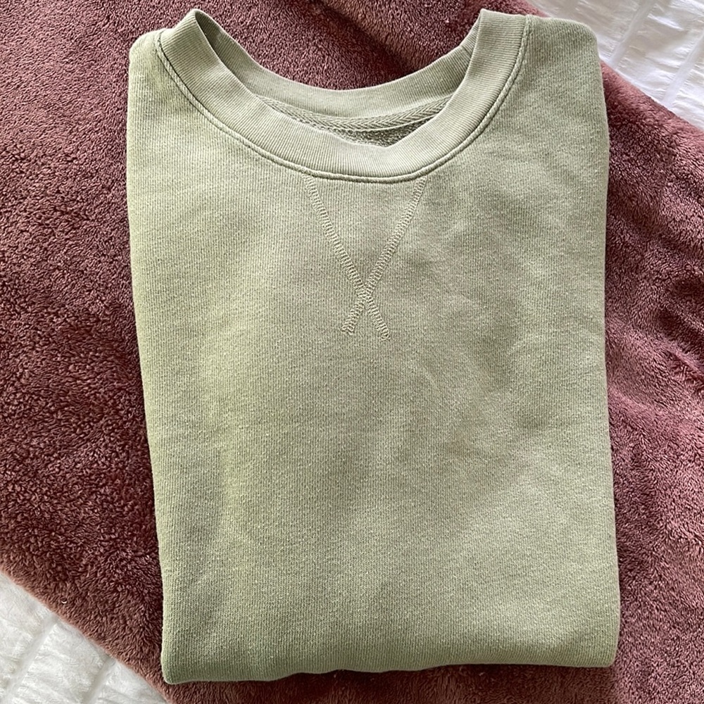 Time and Tru Crewneck Sweater